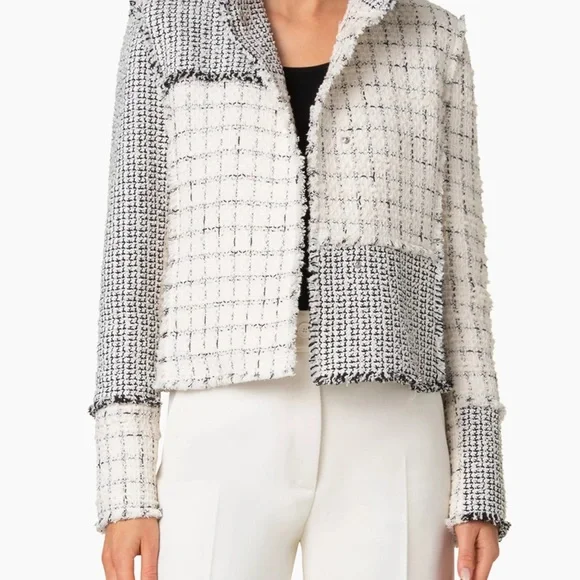 Akris Punto Long Sleeve Tweed Jacket. 10 - Picture 8 of 10